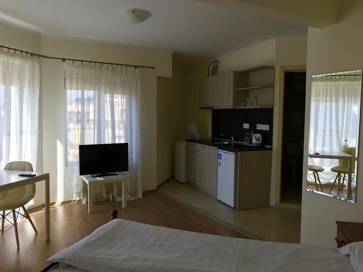 Апарт-отели Villa Livia - Guest Apartments Равда-46
