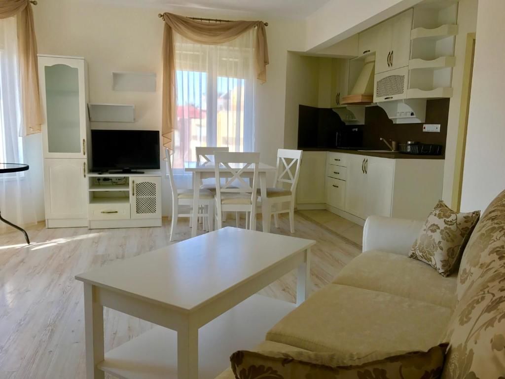 Апарт-отели Villa Livia - Guest Apartments Равда-52